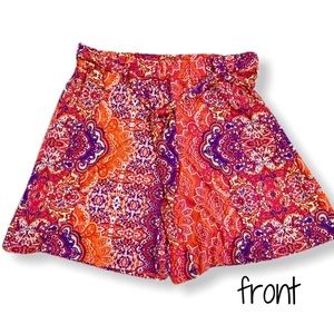 NWOT New Directions belted shorts Size L